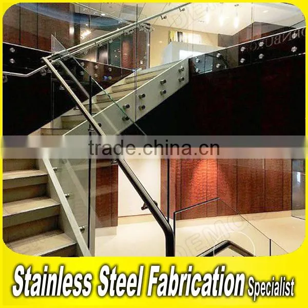 Residential 304 Stainless Steel Handrails Tempered Glass Railing