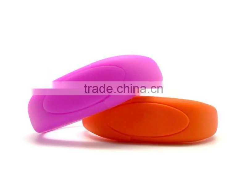 New Bracelet USB flash drive/soft silicone USB/1GB-64GB wristband USB flash drive
