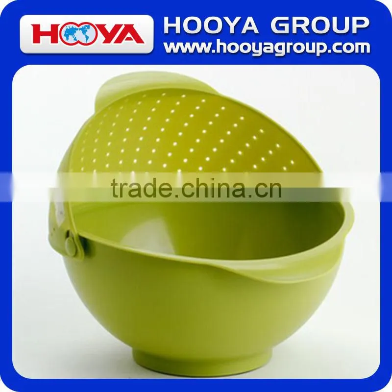 Plastic stainer basket