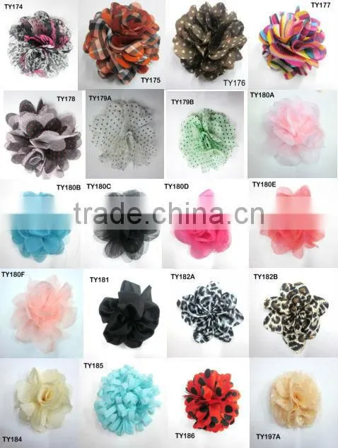 Red heart shape flower brooch with chiffon lesbian