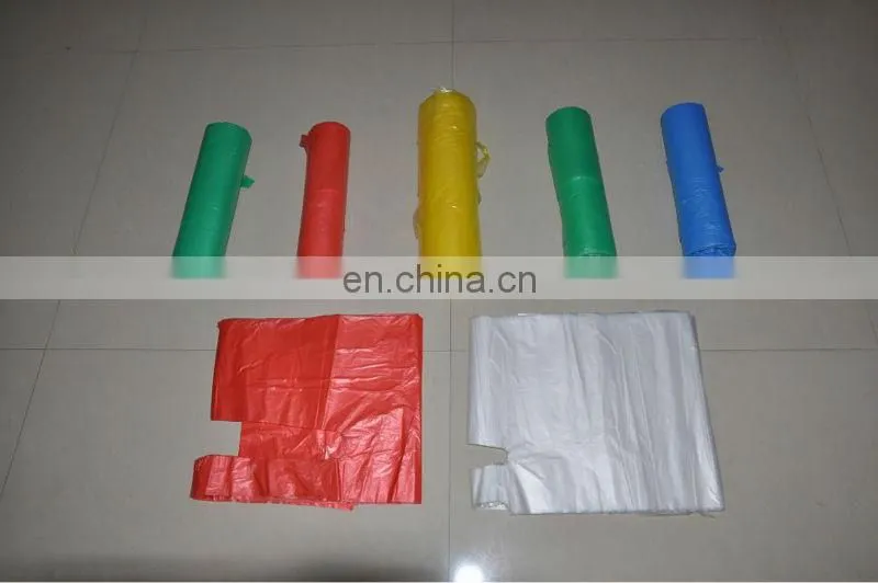 Disposable PE apron in roll
