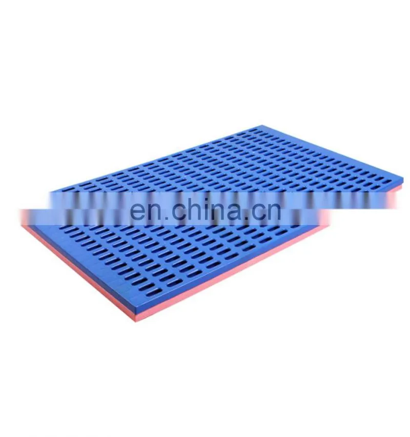 New Design Easy Clean Anti-Slip Hard Plastic Pet Mat With Groove