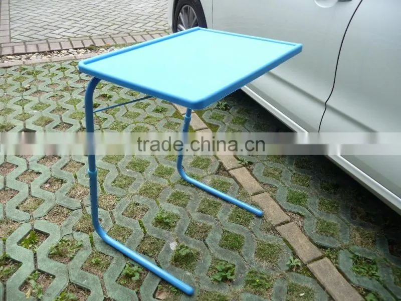 Very useful and popular plastic portable table mate