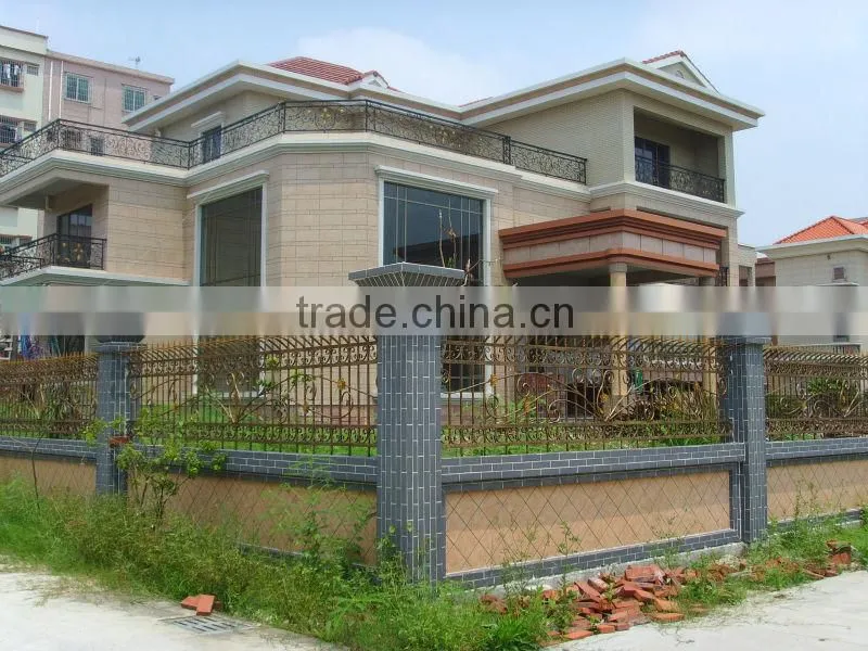 2015 Top-selling rod iron balcony ornamental fence