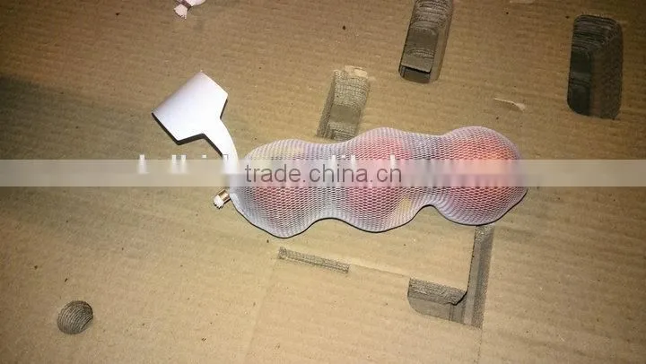 Pneumatic clipper sealing machine to seal the food,sausage or apple or garlic
