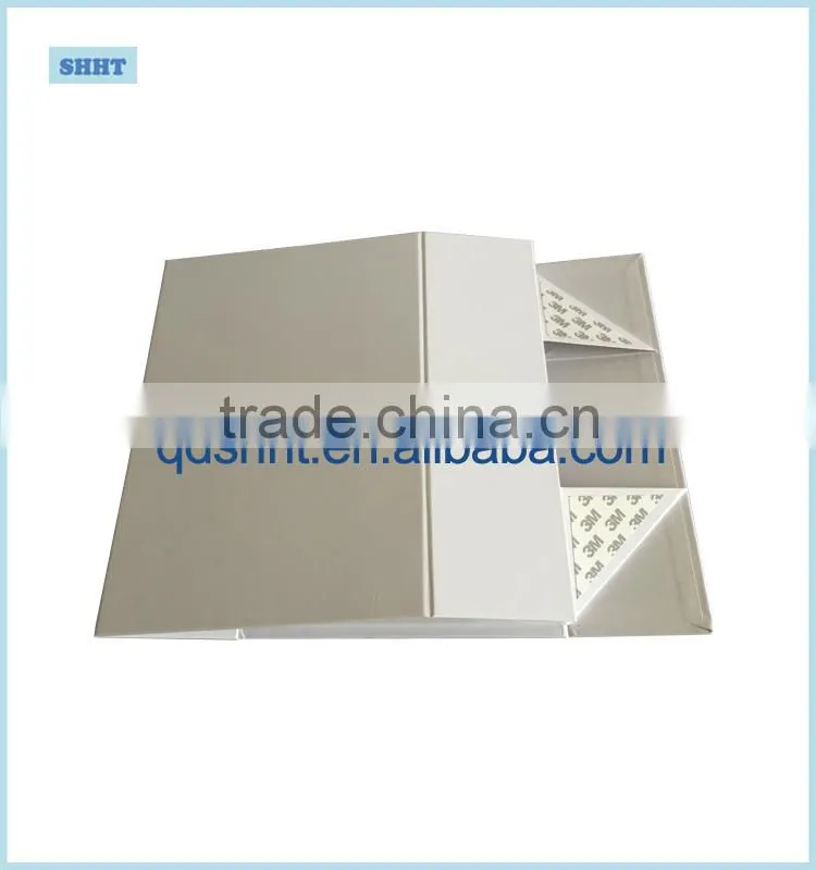 folding packaging box with megnet closure and customized design