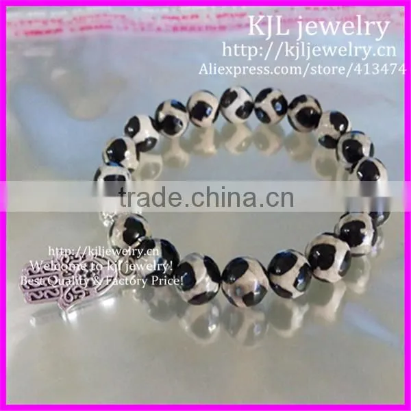 KJL-BD5236 Wholesale 10mm Nature Black White Faceted Polished Football Agate Beads Bracelet Alloy palmation Heart