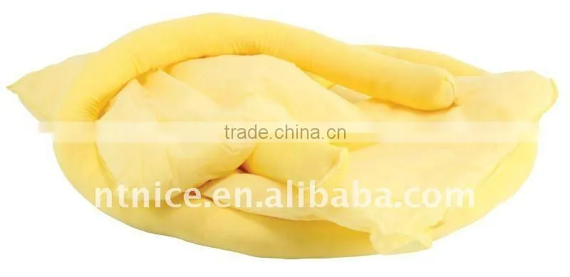 Oil & Chemical Adsorbent Booms