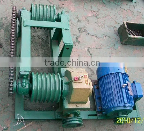 manure removal system for poultry farm