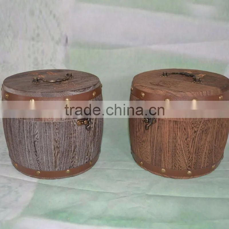 Oak and pine wood decorative mini wine barrel for beer