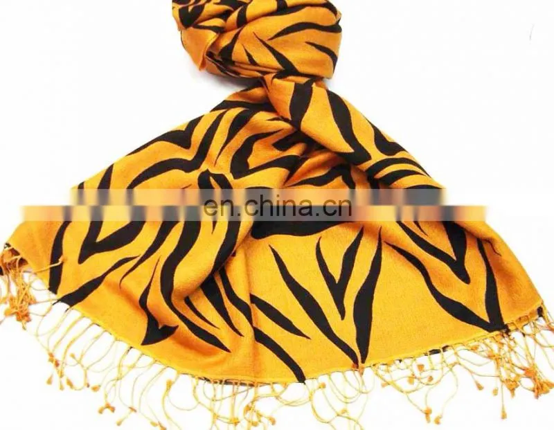 Leopard print scarf with tassels,Animal print silk pashmina wool shawls, Hand-woven, made of 50% silk and 50% pashmina wool