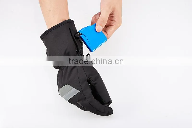 thermo electric heated gloves with rechargeable li-on battery