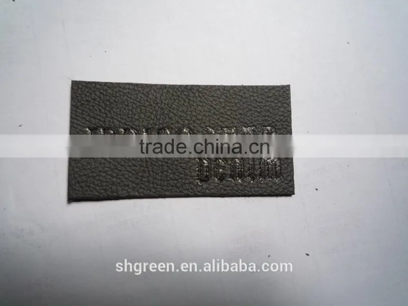 Silk screeen printing apparel leather patch