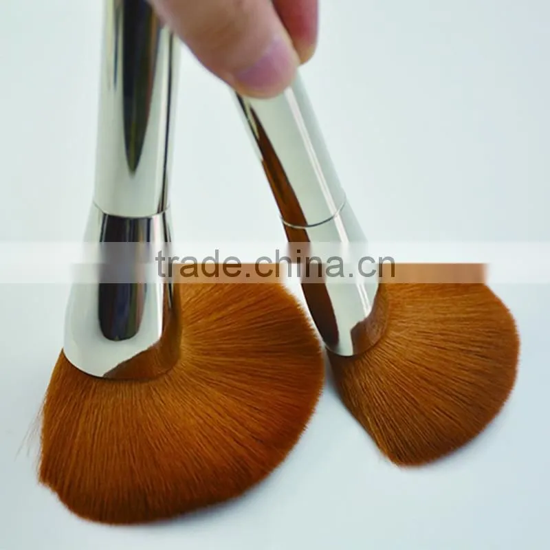 make up brush cleaner