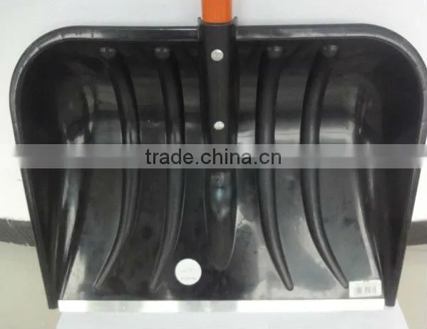 BLACK SNOW SHOVEL