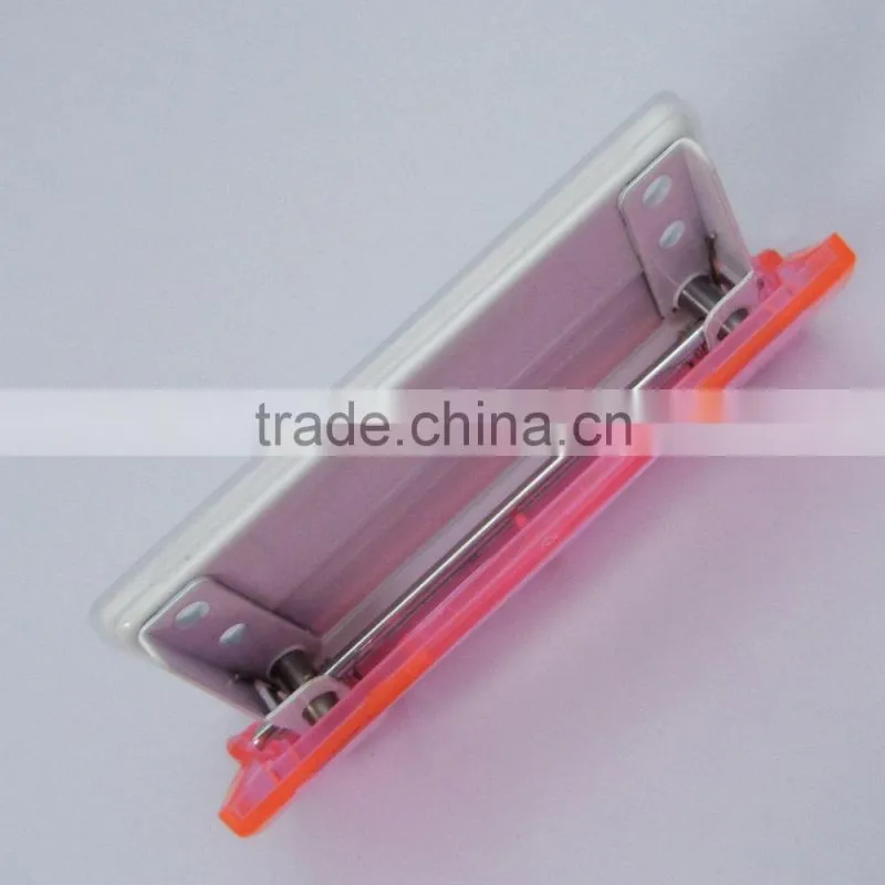 2014 hot selling transparent color a4 plastic hole puncher