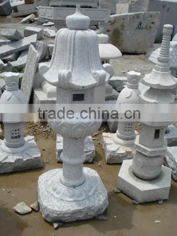 Natural style Japanese garden lantern