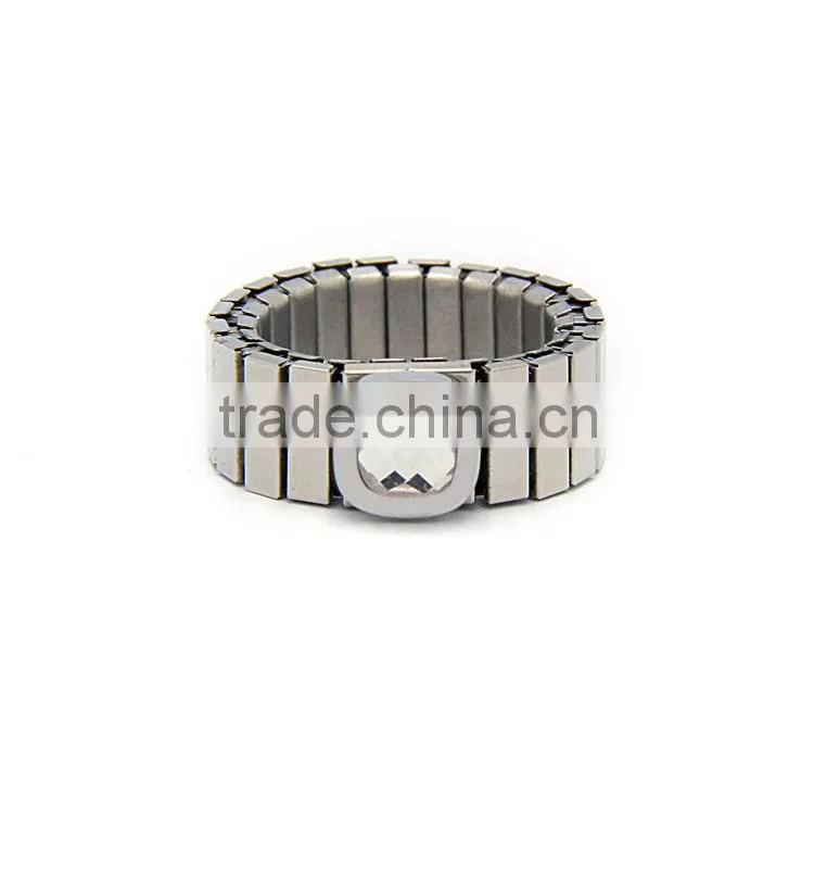 2015 Fashion Jewelry shield design stainless steel wheel zircon ring
