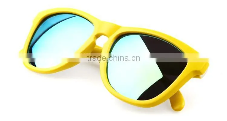 ADE WU cheap plastics sunglasses unisex with your logo STY555-1