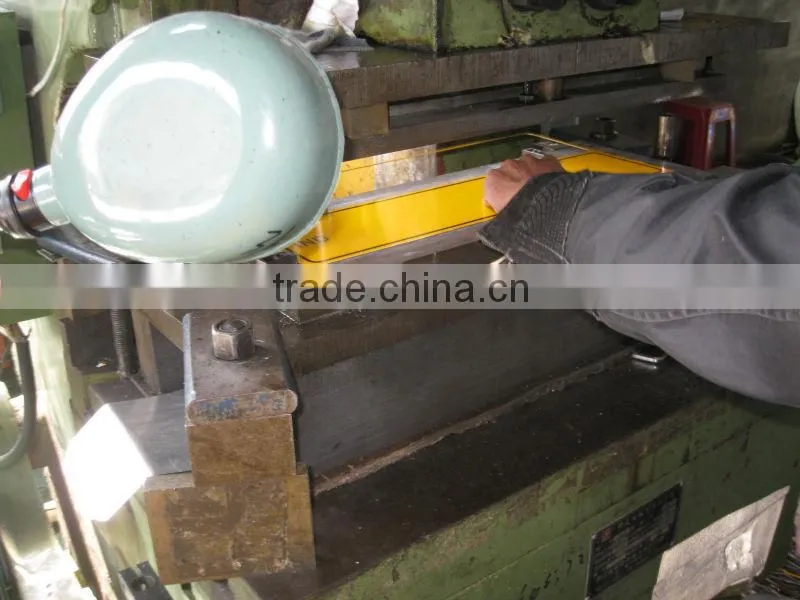 hydraulic press machine for making license plate