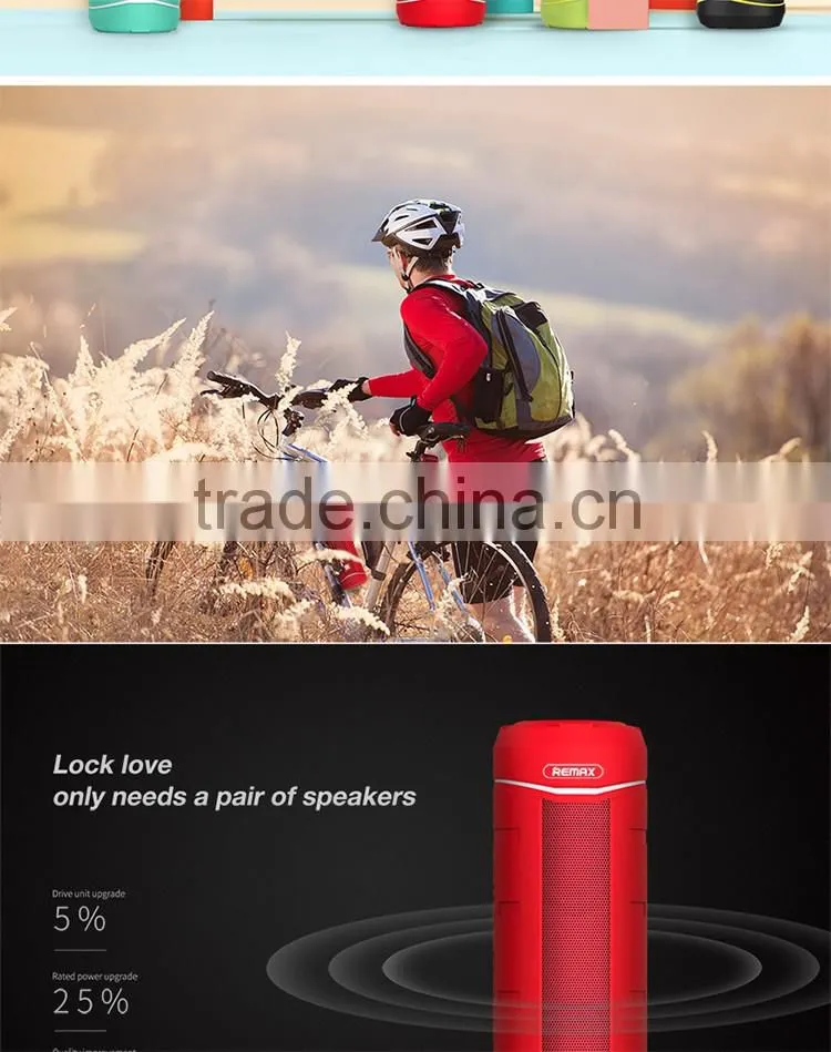 REMAX Sport Outdoor Bluetooth Speaker with Wireless Mic