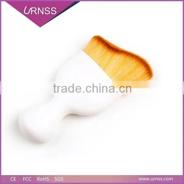 Curved Makeup Face Brush