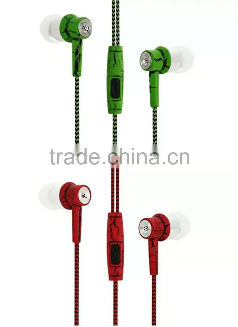 Top 50 sport metal crack earphone with Mic earbuds