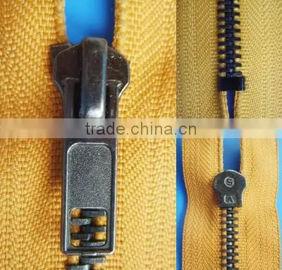 zipper