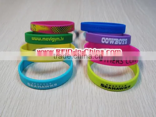 Factory Price RFID Fabric Wristbands for Events, HF NFC RFID Fabric Woven Wristbands in China