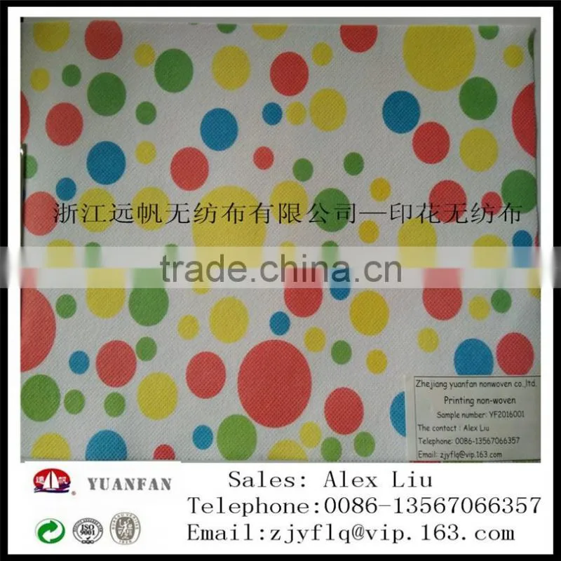 Printing Coloured Non-woven fabric used for Flowers packaging