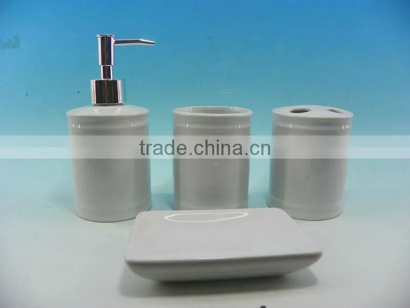 2012 new designs of 4pcs ceramic bathroom set