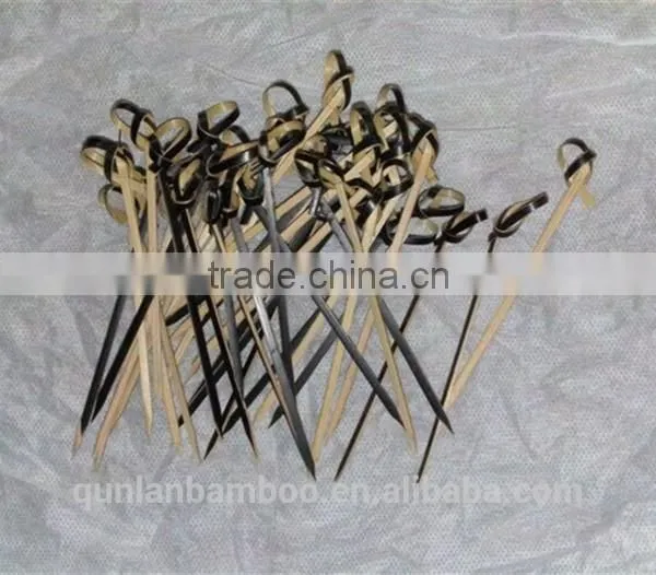 Disposable bamboo fruit skewers