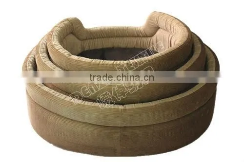 Various measures pet bed