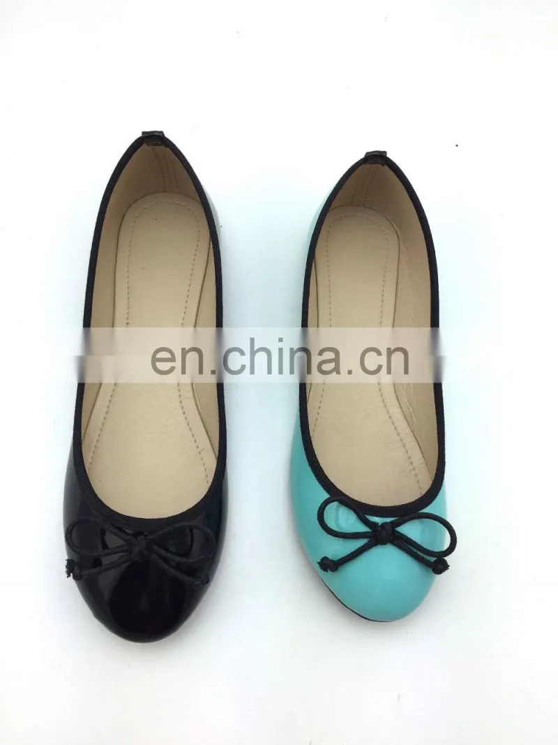 Wholesale girl plain shoes flat sneaker casual