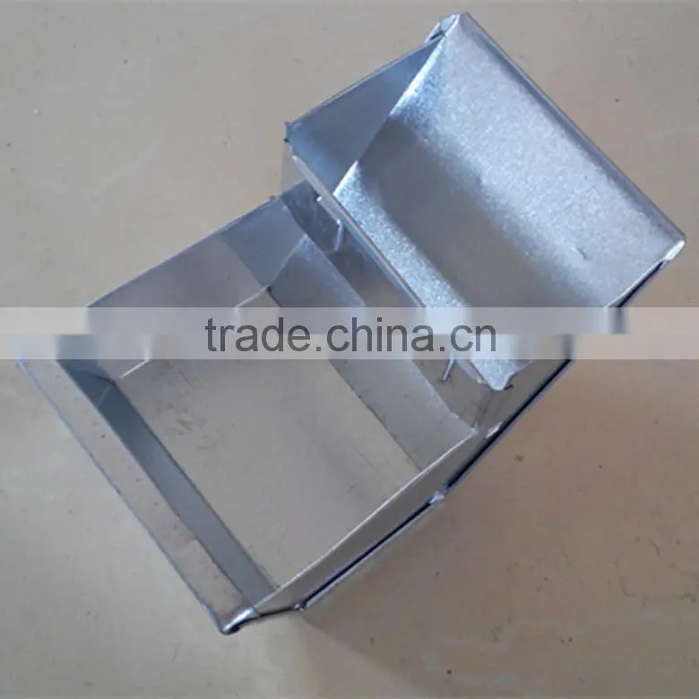 Wholesale automatic rabbit feeders in 10cm and 15cm in cage