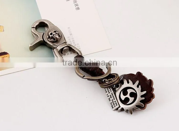 Custom Made Leather Keychain Genuine Leather Keychain with Metal Wing