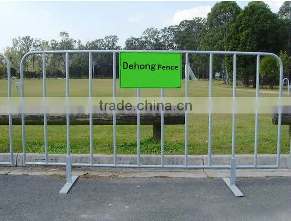 2 meters * 1 meter safety road barrier crowd control barrier traffic barrier for sale