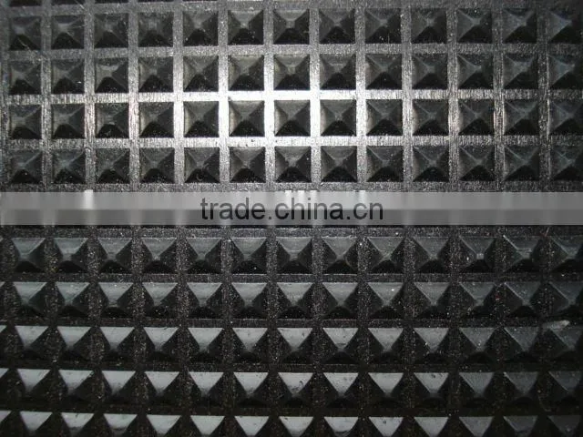2014 New Quality pyramid rubber matting pyramind rubber floor pyramid rubber mats