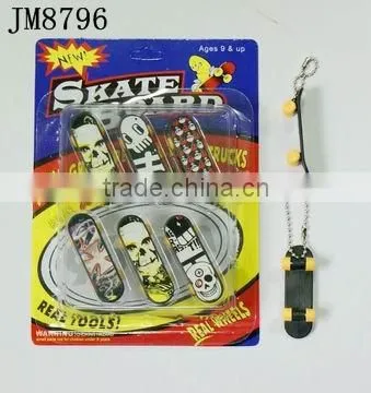 Mini finger skateboard with Keychain