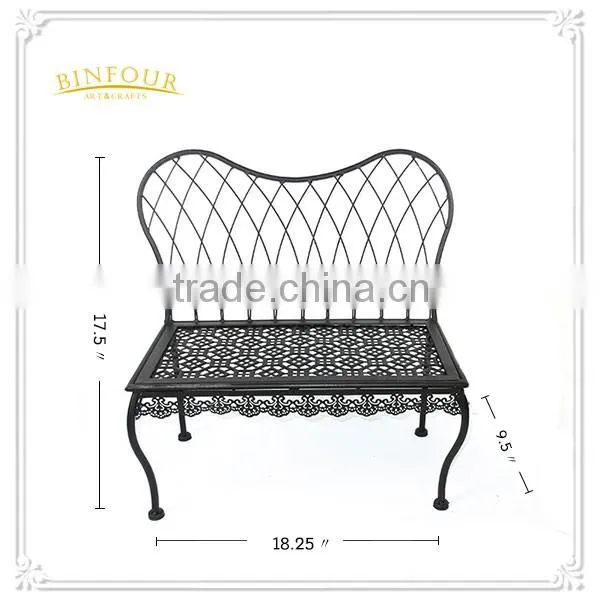 Metal chair shape plant stand