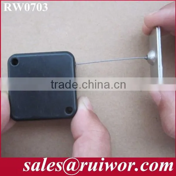 Square security-pulling anti theft rope with short metal plate end fitting used in security solutions