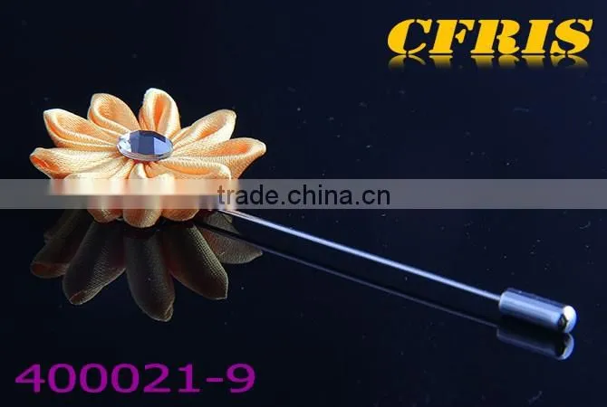 2016 New arriving coniferous flower with crystal inlaid lapel pins