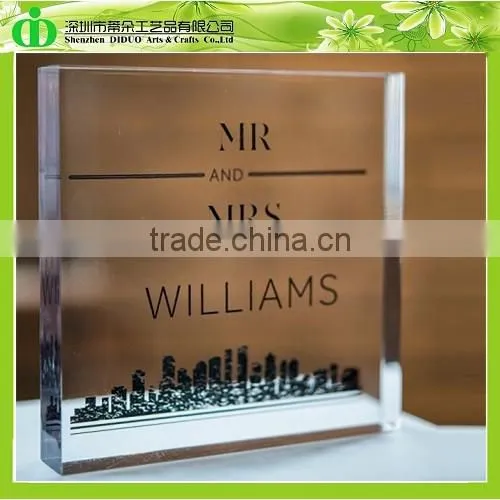 DDC-0289 Trade Assurance Acrylic Topper Cake