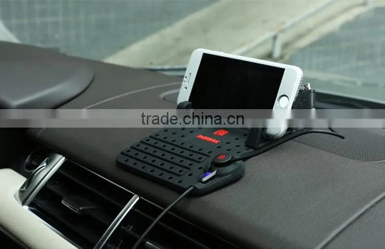 Hot Sale Remax Mobile Phone Holder Universal Car Charging Stand Mounts Phone Holder