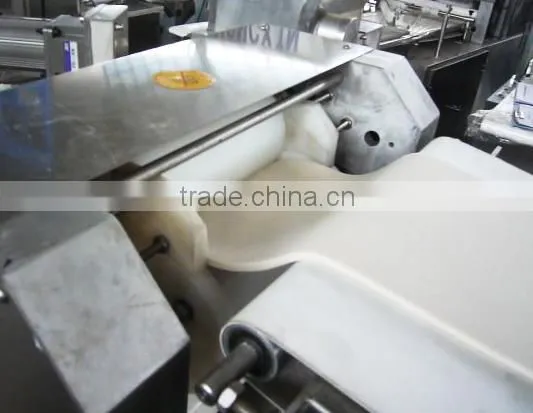 2016 newest Meat floss bread making machine/Bread Roll making machine