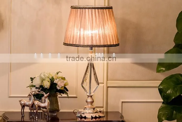 K9 clear crystal diamond shape lamp body mental bottom table lamp with lampshade