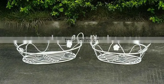Lovely Vintage Wrought Irons Antirust Metal Fruit Basket