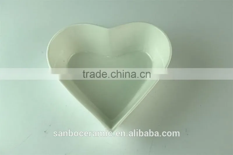 Bulk Stock white porcelain heart shape ceramic porcelain fruit plate salad plate for dinner