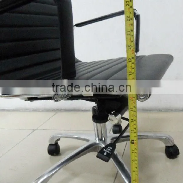 leather and chrome chairs (3013B)