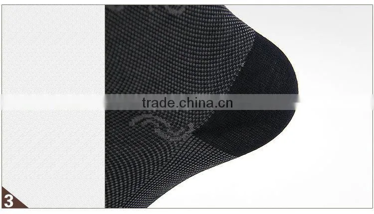 Custom knitting men socks with logo eco-friendly quickly dry